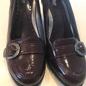 Bass deep burgundy dress heels size 9 NWOT